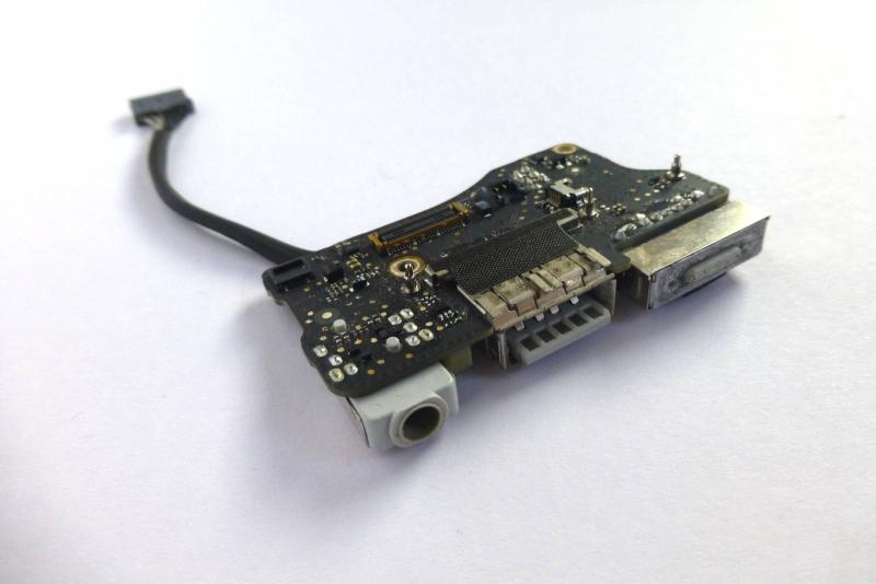 MagSafe Audio I O Board 820-3214-A 923-0125 MacBook Air 13 Zoll A1466 2012 Ersatzteil Hauptansicht