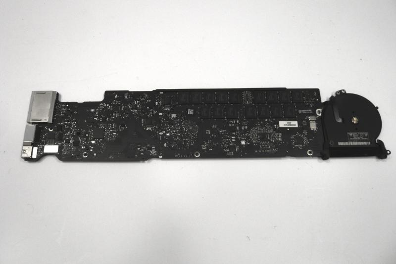 Mainboard 820-3023-A LogicBoard i7 1.8 GHz 4GB MacBook Air 13 Zoll A1369 2011 Ersatzteil zweite Ansicht
