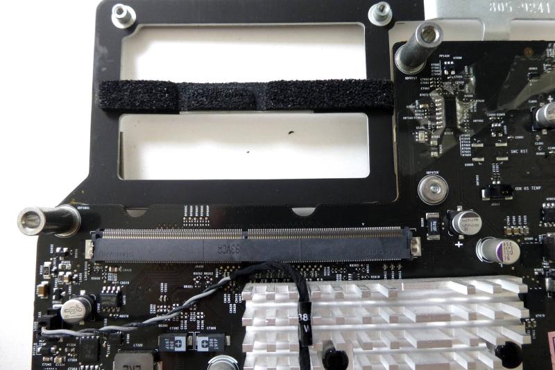Mainboard Logicboard 820-2491-A 661-4994 iMac 24 Zoll A1225 Early 2009 Core2Duo 3.06GHz Ersatzteil Detailbild eins