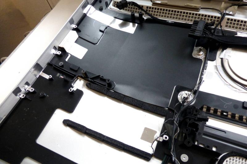 Gehaeuse leer 604-1704 iMac 27 Zoll A1312 2011 Original Ersatzteil zweites Detail
