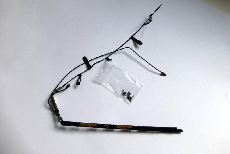 Scharnier Links WLan iSight Kabel MacBook Air 11 Zoll A1370 Original Ersatzteil Hauptansicht
