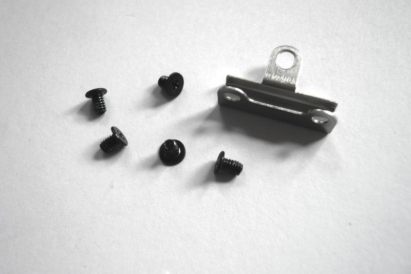 Screws DVD SuperDrive Bracket MacBook Pro 17 inch A1297 sparepart main image