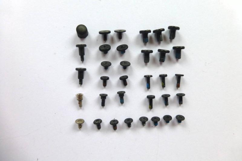 Inner screws MacBook 15 inch A1398 Retina sparepart main image