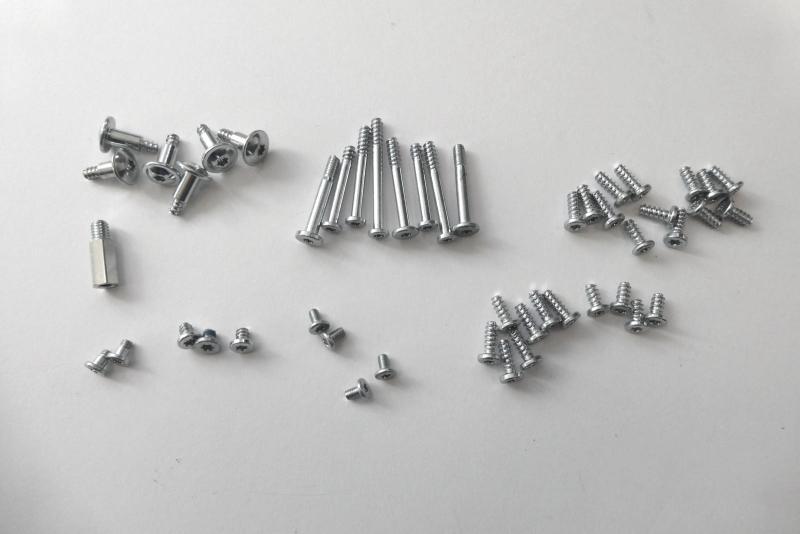 Schrauben Set iMac 21 Zoll A1311 Original Ersatzteil Hauptansicht
