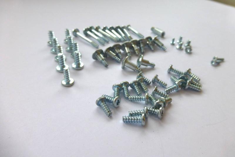 Schrauben Set iMac 27 Zoll A1312 2011 Original Ersatzteil zweite Ansicht