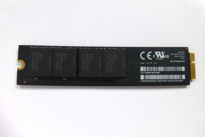 SSD 256 GB 655-1637A MacBook Air 13 Zoll A1369 11 Zoll A1370 Original Ersatzteil Hauptansicht