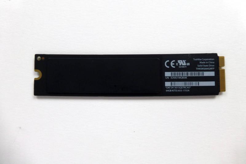 SSD 64 GB MacBook Air 11 Zoll 13 Zoll A1466 A1465 Mid 2012 Original Ersatzteil Hauptansicht