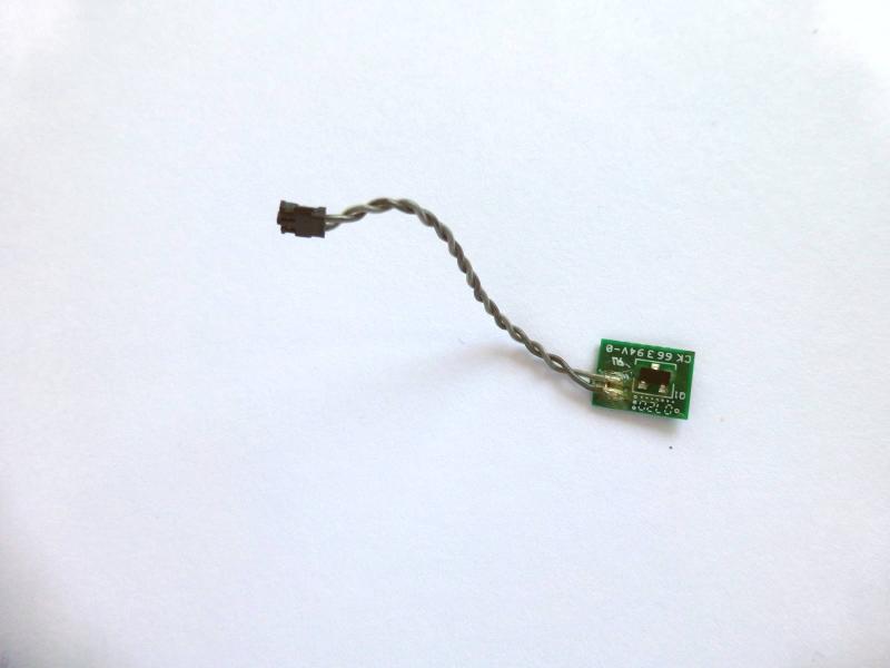 Temperatur Sensor links 922-8404 922-8113 MacBook Pro 17 Zoll A1229 A1261 Original Ersatzteil Hauptansicht