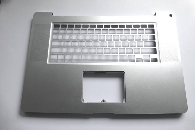 TopCase leer US Layout 805-9440-42 MacBook Pro 17 Zoll A1297 2009 Original Ersatzteil Hauptansicht