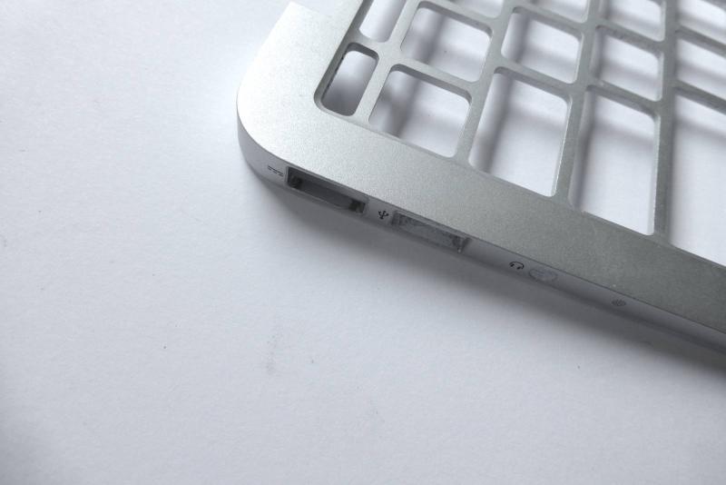 TopCase ohne Tastatur 069-6265-B US layout MacBook Air 11 Zoll A1370 2010 2011 Original Ersatzteil zweites Detail