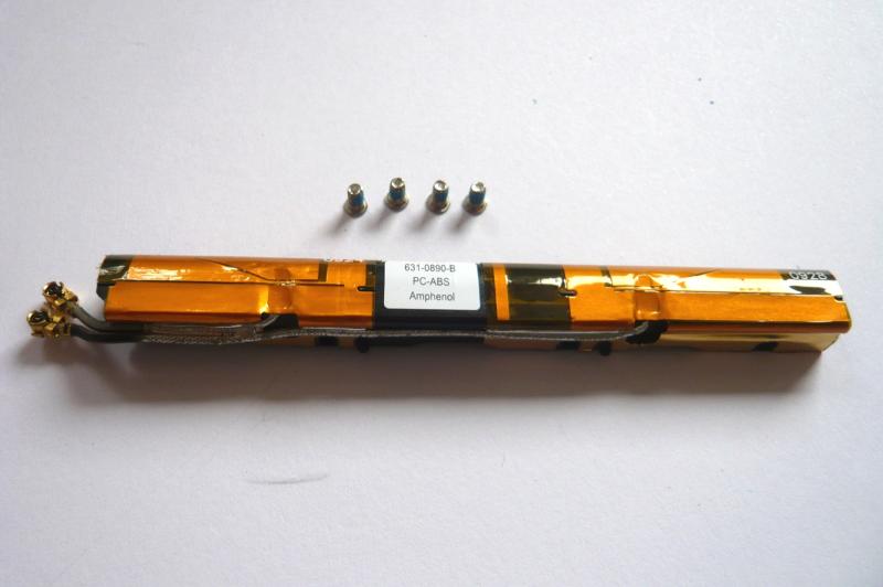 WLan Antenna 631-0890-B MacBook Pro 17 inch A1297 2009 Original sparepart main image