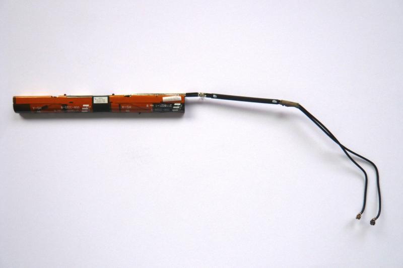 WLan Antenne 631-1223-B MacBook Pro 15 Zoll A1286 Mid 2010 Original Ersatzteil Hauptansicht